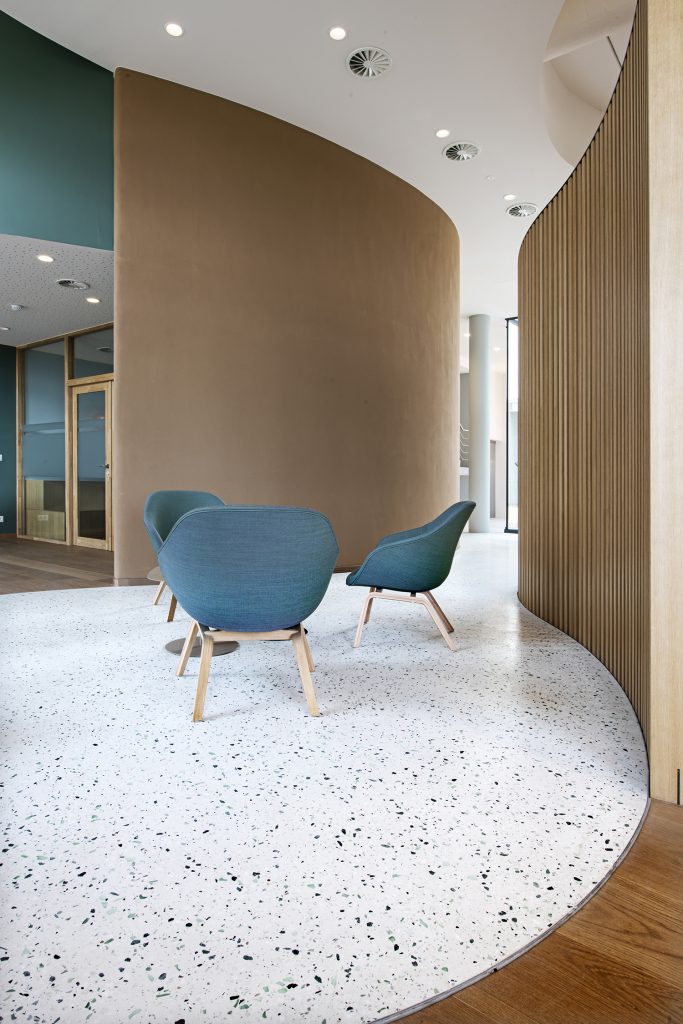 2019-BS-BE-Glutton-30-IN-FS-©Mireille-Roobaert-TAGS-office